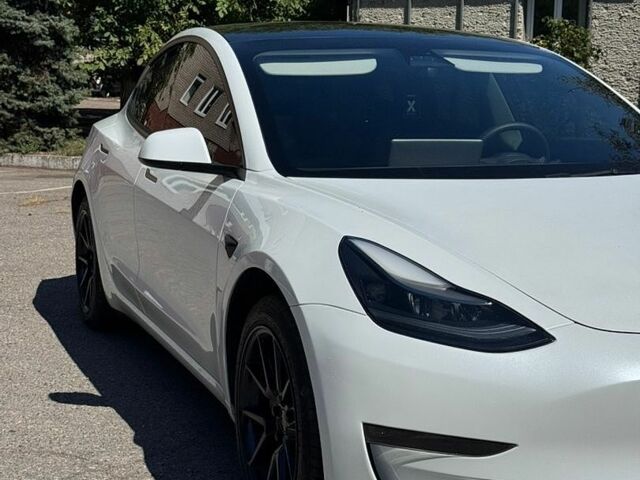 Тесла Модель 3, объемом двигателя 0 л и пробегом 60 тыс. км за 18500 $, фото 3 на Automoto.ua