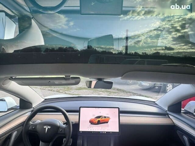 Тесла Модель 3, объемом двигателя 0 л и пробегом 69 тыс. км за 24999 $, фото 3 на Automoto.ua