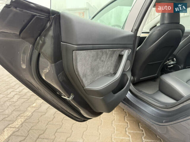 Тесла Модель 3, объемом двигателя 0 л и пробегом 11 тыс. км за 17500 $, фото 14 на Automoto.ua