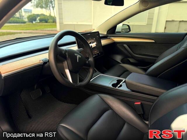 Тесла Модель 3, объемом двигателя 0.33 л и пробегом 3 тыс. км за 23999 $, фото 1 на Automoto.ua