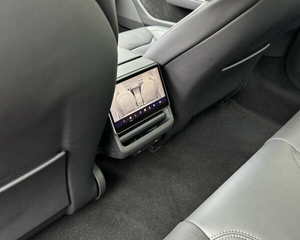 Тесла Модель 3, об'ємом двигуна 0 л та пробігом 9 тис. км за 32000 $, фото 7 на Automoto.ua