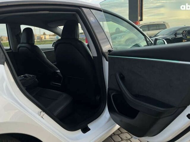 Тесла Модель 3, объемом двигателя 0 л и пробегом 15 тыс. км за 32500 $, фото 28 на Automoto.ua