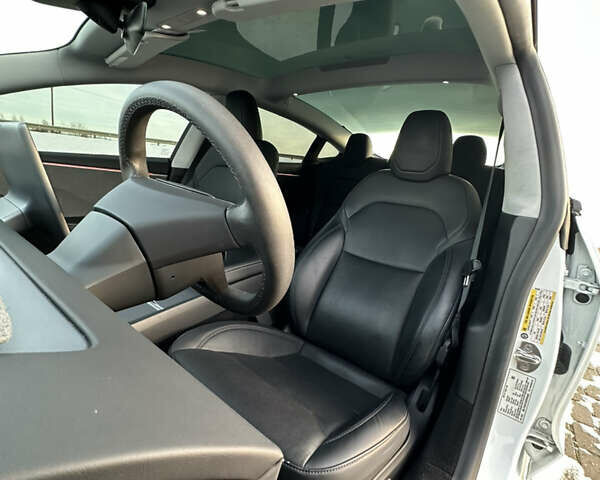 Тесла Модель 3, объемом двигателя 0 л и пробегом 21 тыс. км за 27500 $, фото 21 на Automoto.ua