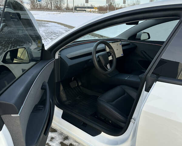 Тесла Модель 3, объемом двигателя 0 л и пробегом 21 тыс. км за 27500 $, фото 13 на Automoto.ua