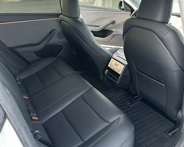 Тесла Модель 3, объемом двигателя 0 л и пробегом 21 тыс. км за 27500 $, фото 15 на Automoto.ua