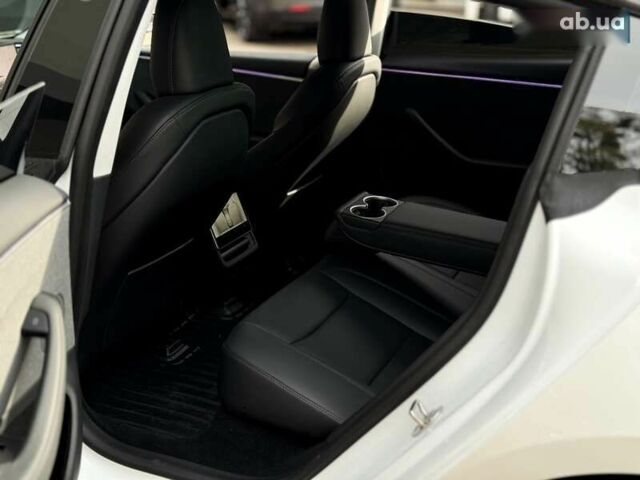 Тесла Модель 3, объемом двигателя 0 л и пробегом 7 тыс. км за 28999 $, фото 14 на Automoto.ua