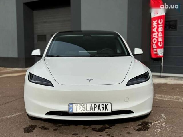 Тесла Модель 3, объемом двигателя 0 л и пробегом 7 тыс. км за 28999 $, фото 2 на Automoto.ua