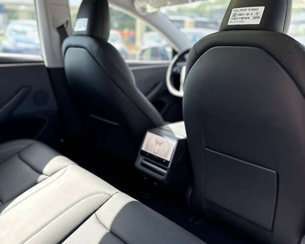 Тесла Модель 3, объемом двигателя 0 л и пробегом 1 тыс. км за 28900 $, фото 25 на Automoto.ua
