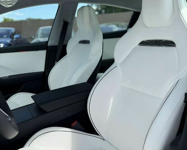 Тесла Модель 3, объемом двигателя 0 л и пробегом 1 тыс. км за 45900 $, фото 29 на Automoto.ua