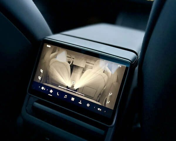 Тесла Модель 3, объемом двигателя 0 л и пробегом 1 тыс. км за 29500 $, фото 29 на Automoto.ua