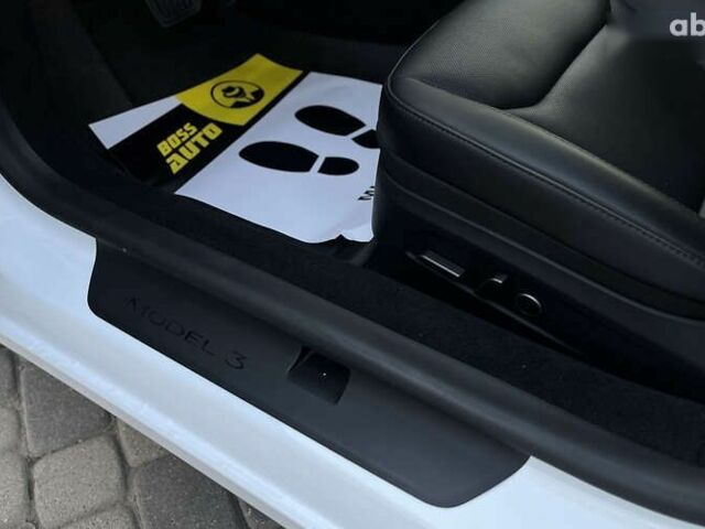 Тесла Модель 3, объемом двигателя 0 л и пробегом 15 тыс. км за 32500 $, фото 23 на Automoto.ua