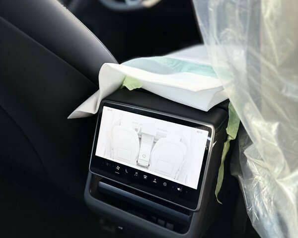 Тесла Модель 3, объемом двигателя 0 л и пробегом 1 тыс. км за 30500 $, фото 20 на Automoto.ua