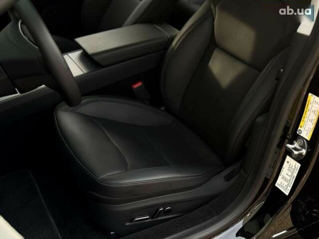 Тесла Модель 3, объемом двигателя 0 л и пробегом 9 тыс. км за 28999 $, фото 12 на Automoto.ua