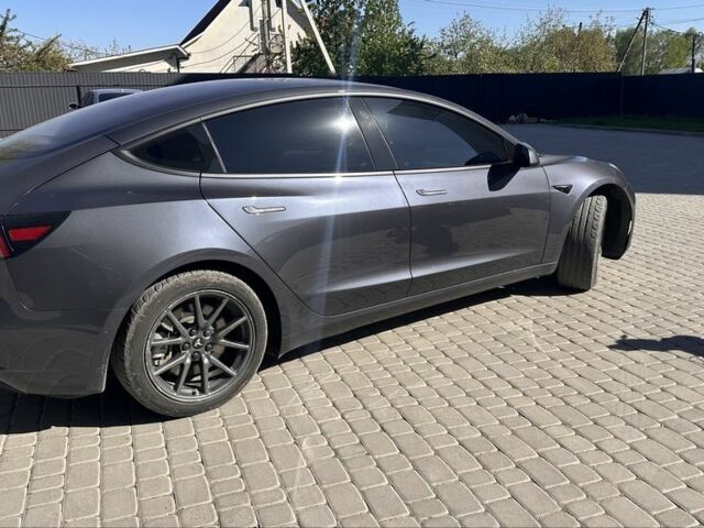 Сірий Тесла Модель 3, об'ємом двигуна 0 л та пробігом 94 тис. км за 16999 $, фото 5 на Automoto.ua