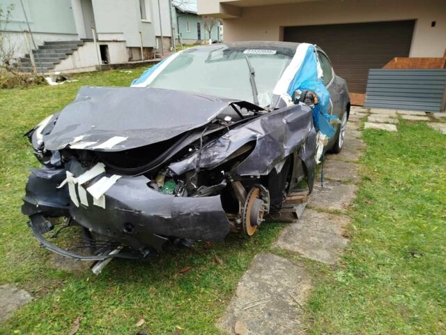 Серый Тесла Модель 3, объемом двигателя 0 л и пробегом 105 тыс. км за 8350 $, фото 3 на Automoto.ua