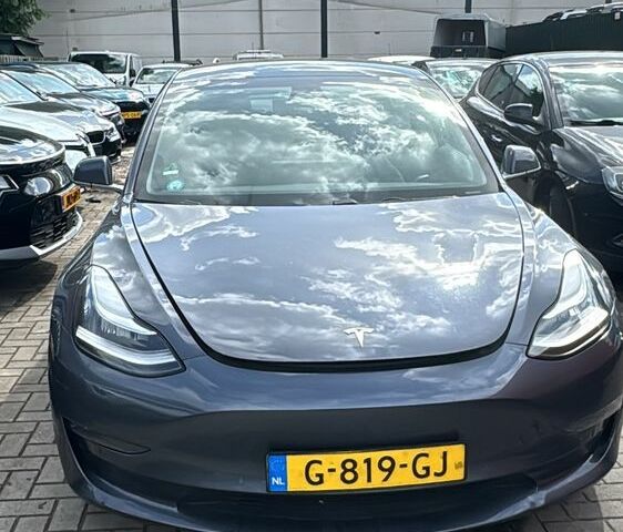 Серый Тесла Модель 3, объемом двигателя 0 л и пробегом 155 тыс. км за 12960 $, фото 6 на Automoto.ua