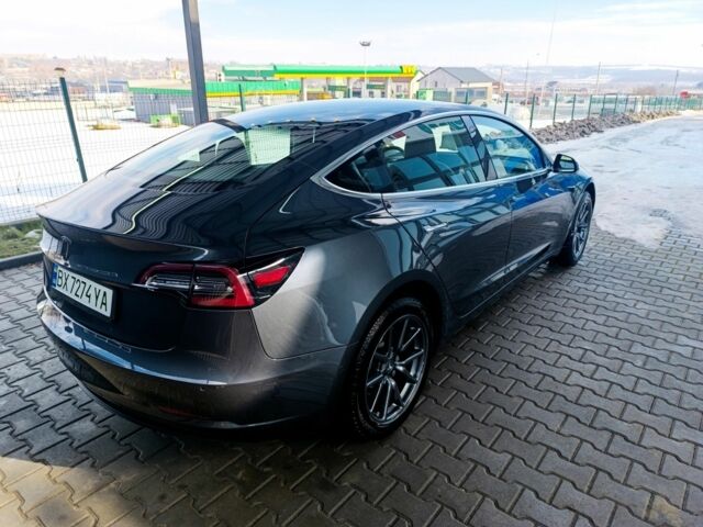 Сірий Тесла Модель 3, об'ємом двигуна 0 л та пробігом 50 тис. км за 16700 $, фото 2 на Automoto.ua