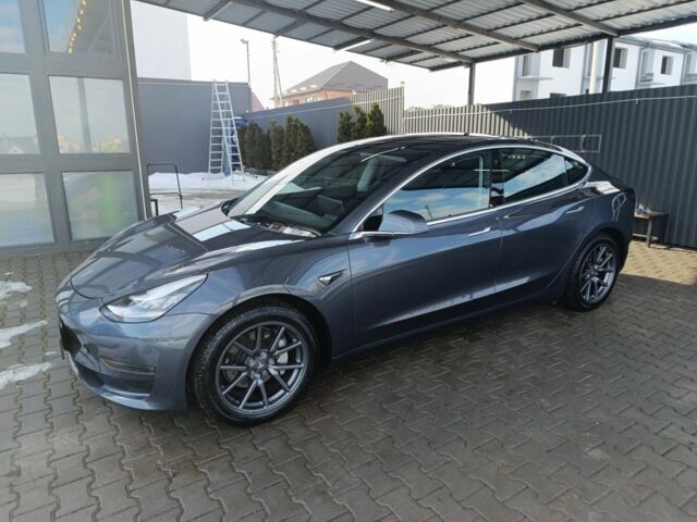 Сірий Тесла Модель 3, об'ємом двигуна 0 л та пробігом 50 тис. км за 16700 $, фото 5 на Automoto.ua