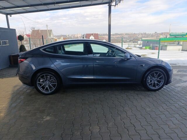 Сірий Тесла Модель 3, об'ємом двигуна 0 л та пробігом 50 тис. км за 16700 $, фото 3 на Automoto.ua