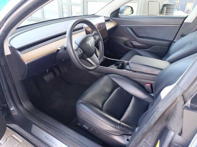 Сірий Тесла Модель 3, об'ємом двигуна 0 л та пробігом 50 тис. км за 16700 $, фото 7 на Automoto.ua
