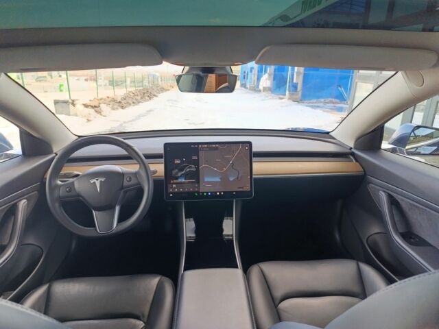 Сірий Тесла Модель 3, об'ємом двигуна 0 л та пробігом 50 тис. км за 16700 $, фото 6 на Automoto.ua