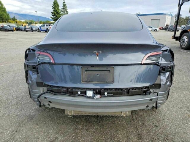 Серый Тесла Модель 3, объемом двигателя 0 л и пробегом 105 тыс. км за 4500 $, фото 5 на Automoto.ua