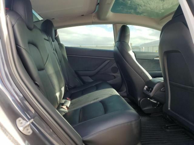 Сірий Тесла Модель 3, об'ємом двигуна 0 л та пробігом 75 тис. км за 8700 $, фото 8 на Automoto.ua
