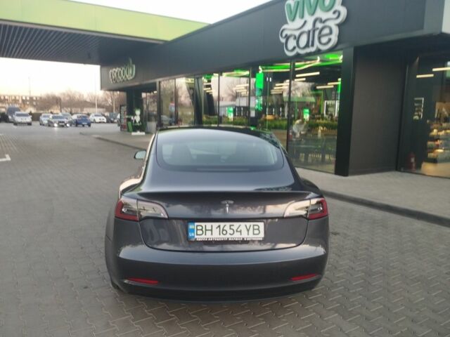 Сірий Тесла Модель 3, об'ємом двигуна 0 л та пробігом 55 тис. км за 21500 $, фото 2 на Automoto.ua