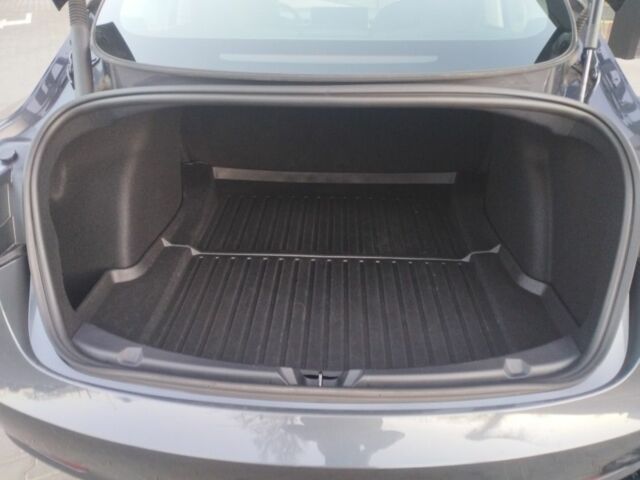 Сірий Тесла Модель 3, об'ємом двигуна 0 л та пробігом 55 тис. км за 21500 $, фото 13 на Automoto.ua