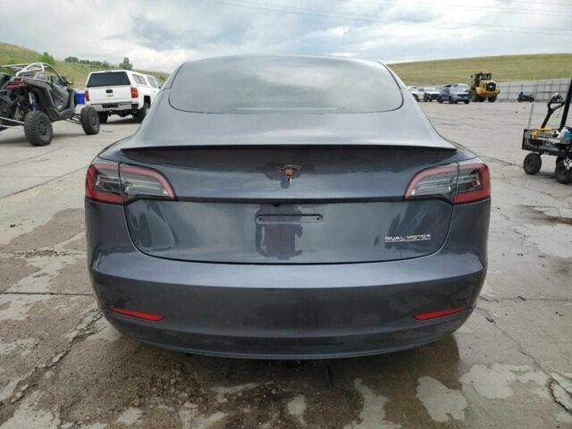 Сірий Тесла Модель 3, об'ємом двигуна 0 л та пробігом 37 тис. км за 8000 $, фото 5 на Automoto.ua