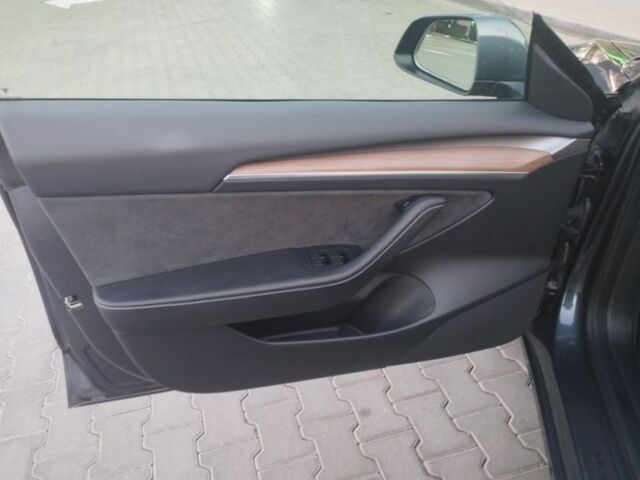 Сірий Тесла Модель 3, об'ємом двигуна 0 л та пробігом 55 тис. км за 21500 $, фото 10 на Automoto.ua