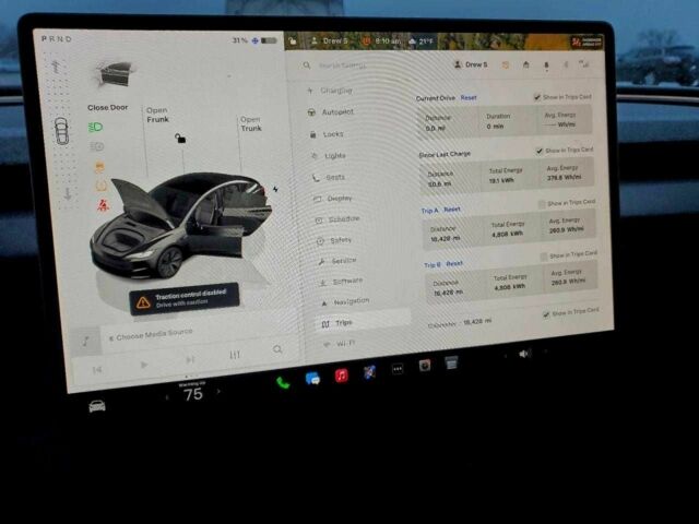 Сірий Тесла Модель 3, об'ємом двигуна 0 л та пробігом 28 тис. км за 9400 $, фото 8 на Automoto.ua