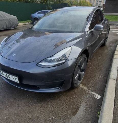 Серый Тесла Модель 3, объемом двигателя 0 л и пробегом 120 тыс. км за 22500 $, фото 2 на Automoto.ua