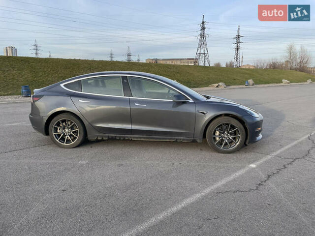 Сірий Тесла Модель 3, об'ємом двигуна 0 л та пробігом 103 тис. км за 22500 $, фото 3 на Automoto.ua