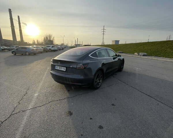 Сірий Тесла Модель 3, об'ємом двигуна 0 л та пробігом 103 тис. км за 22500 $, фото 17 на Automoto.ua