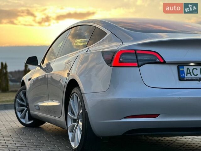 Серый Тесла Модель 3, объемом двигателя 0 л и пробегом 117 тыс. км за 17500 $, фото 11 на Automoto.ua