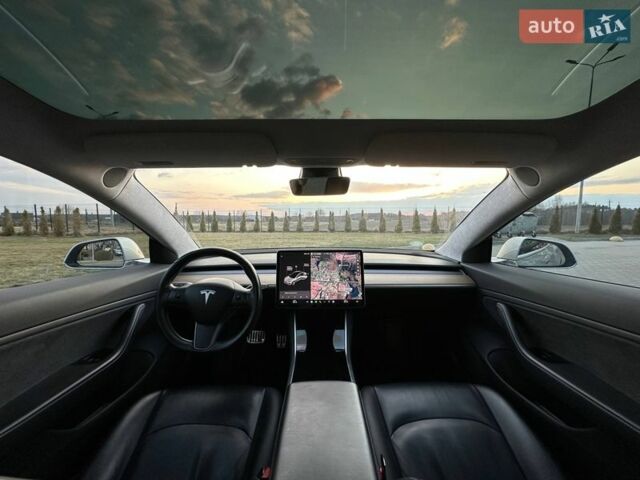 Серый Тесла Модель 3, объемом двигателя 0 л и пробегом 117 тыс. км за 17500 $, фото 23 на Automoto.ua