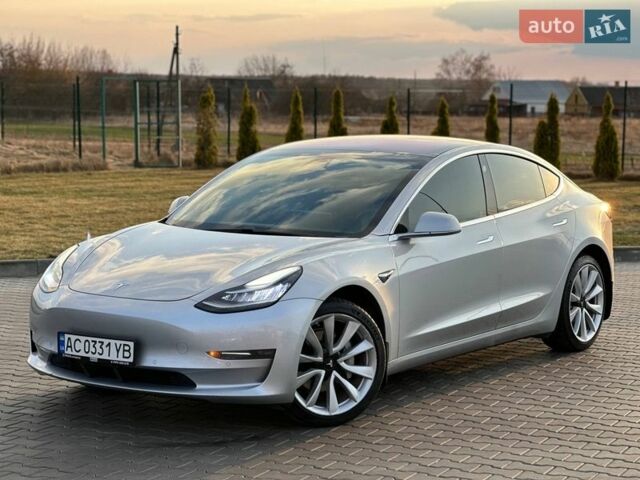 Серый Тесла Модель 3, объемом двигателя 0 л и пробегом 117 тыс. км за 17500 $, фото 2 на Automoto.ua