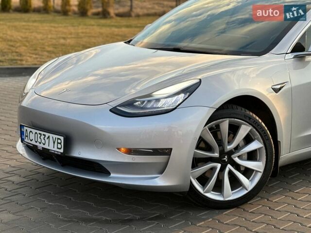 Серый Тесла Модель 3, объемом двигателя 0 л и пробегом 117 тыс. км за 17500 $, фото 3 на Automoto.ua