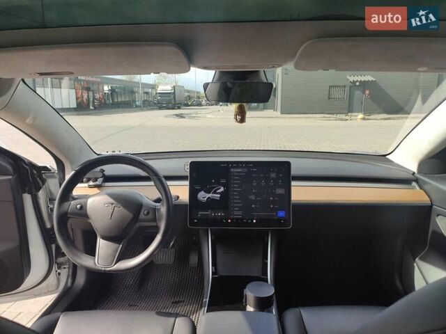 Сірий Тесла Модель 3, об'ємом двигуна 0 л та пробігом 144 тис. км за 16299 $, фото 39 на Automoto.ua
