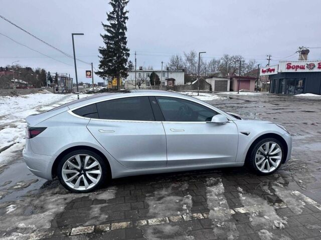 Сірий Тесла Модель 3, об'ємом двигуна 0 л та пробігом 117 тис. км за 16500 $, фото 7 на Automoto.ua