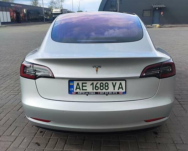 Сірий Тесла Модель 3, об'ємом двигуна 0 л та пробігом 144 тис. км за 16299 $, фото 17 на Automoto.ua