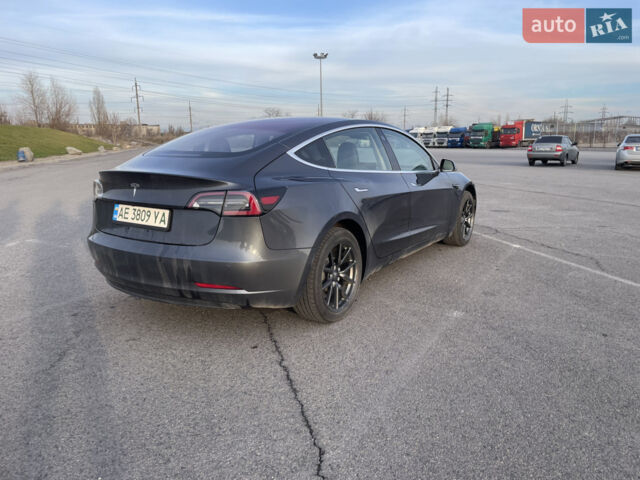Сірий Тесла Модель 3, об'ємом двигуна 0 л та пробігом 103 тис. км за 22500 $, фото 4 на Automoto.ua