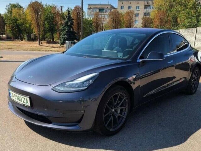 Сірий Тесла Модель 3, об'ємом двигуна 0 л та пробігом 180 тис. км за 15500 $, фото 2 на Automoto.ua
