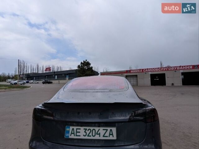 Серый Тесла Модель 3, объемом двигателя 0 л и пробегом 245 тыс. км за 15689 $, фото 4 на Automoto.ua