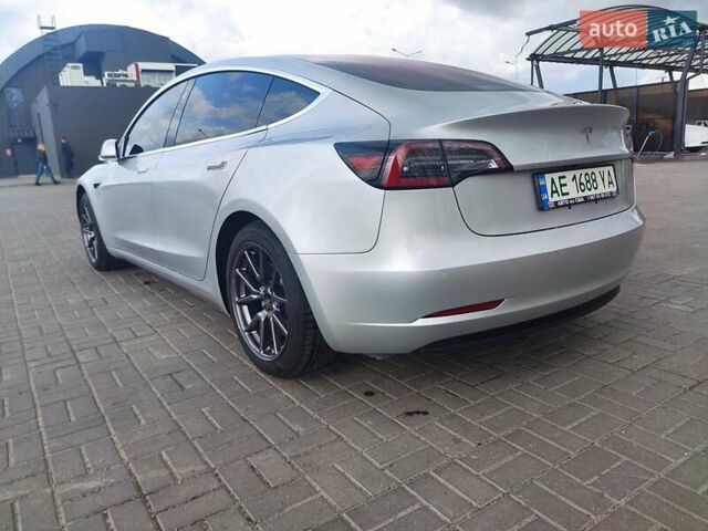 Сірий Тесла Модель 3, об'ємом двигуна 0 л та пробігом 168 тис. км за 16399 $, фото 32 на Automoto.ua