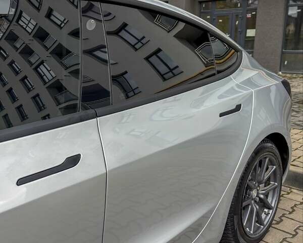 Сірий Тесла Модель 3, об'ємом двигуна 0 л та пробігом 168 тис. км за 16399 $, фото 8 на Automoto.ua