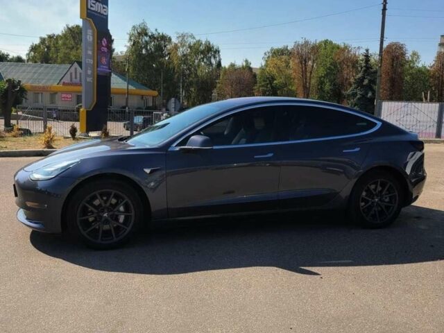 Сірий Тесла Модель 3, об'ємом двигуна 0 л та пробігом 180 тис. км за 15500 $, фото 1 на Automoto.ua