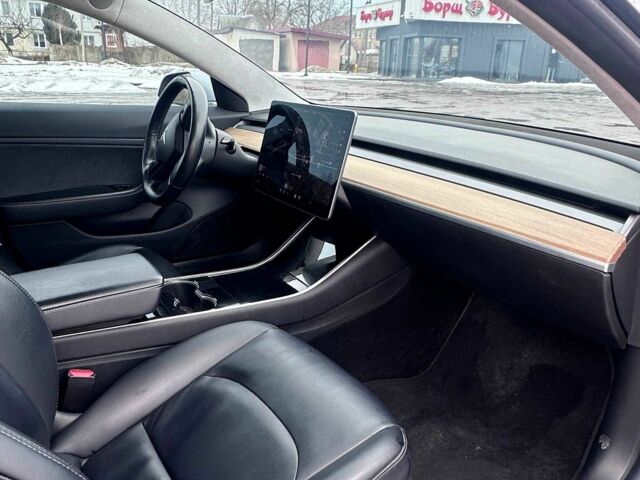 Сірий Тесла Модель 3, об'ємом двигуна 0 л та пробігом 117 тис. км за 16500 $, фото 12 на Automoto.ua