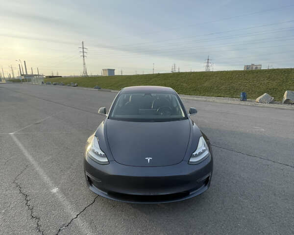 Серый Тесла Модель 3, объемом двигателя 0 л и пробегом 103 тыс. км за 22500 $, фото 6 на Automoto.ua